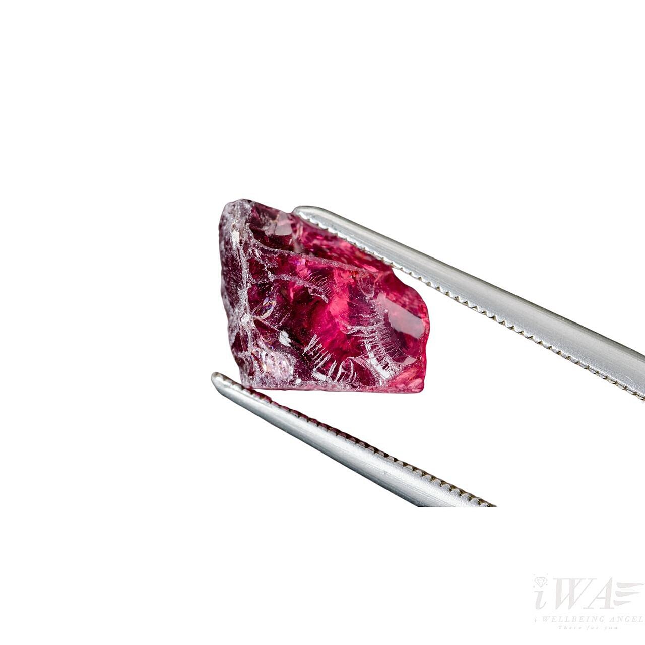 Garnet gemstone photo